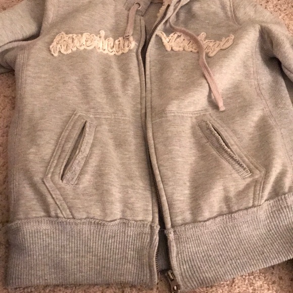 Light grey jacket with fur inside - Picture 3 of 3